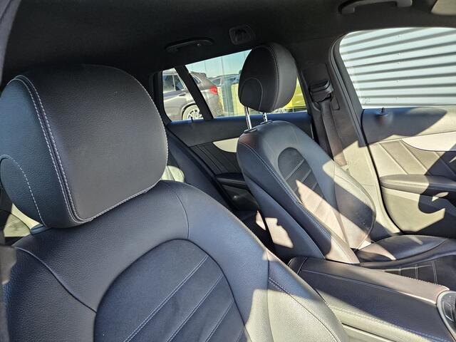 Mercedes-Benz C-KLASSE Estate 180 Business Solution AMG Plus Upgrade Edition | Multibeam LED | Virtual | Apple Carplay | Afneembare Trekhaak | Alcantara Sportstoelen Verwarmd | Sfeerverlichting | Camera | 18"L.M |