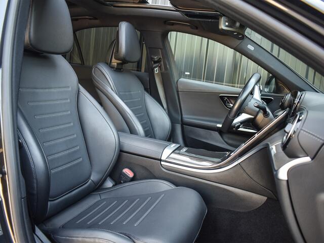 Mercedes-Benz C-KLASSE 200 Launch EDITION AMG LINE | PANORAMADAK | SHADOW LINE | FULL-LED | PANORAMADAK | STOELVERWARMING | CAMERA | DISTRONINC | AMBIANCE INTERIEUR |
