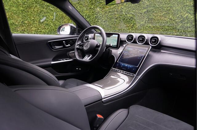 Mercedes-Benz C-KLASSE Estate C 300 e Estate AMG Line | Burmester Head-Up Distronic Keyless Digital