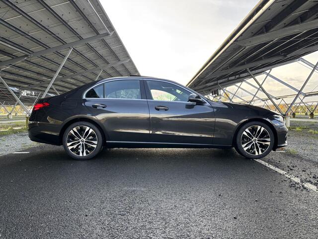 Mercedes-Benz C-KLASSE 180 Luxury Line | Panoramadak | Apple Carplay/Android Auto | Memory stoelen | Sfeerverlichting | Stoelverwarming | Parkeercamera |