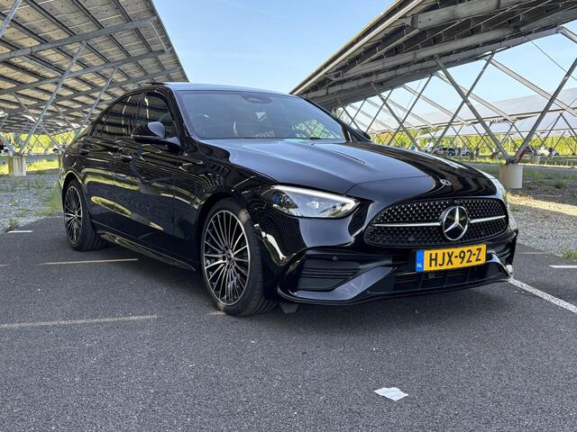 Mercedes-Benz C-KLASSE 180 AMG Line | Night | Panoramadak | Digital light | Memory stoelen | Sfeerverlichting | 360 camera |