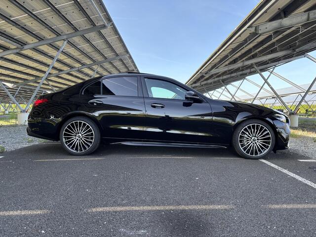 Mercedes-Benz C-KLASSE 180 AMG Line | Night | Panoramadak | Digital light | Memory stoelen | Sfeerverlichting | 360 camera |