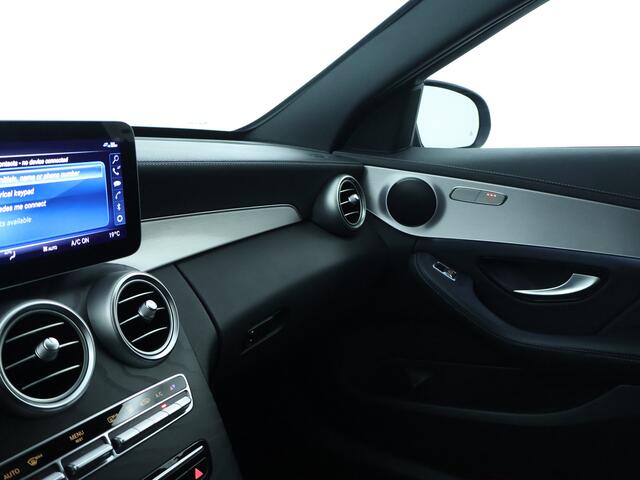 Mercedes-Benz C-KLASSE Estate 300 e Business Solution AMG Panoramadak | Multispaaks lichtmetalen velgen | Navigatie | Parking support | | Inclusief 24 maanden MB Certified garantie voor Europa.