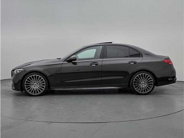 Mercedes-Benz C-KLASSE 200 Launch Edition AMG Line | Multispaaks lichtmetalen velgen | Panoramadak | Navigatie | Parking support met camera achter | Inclusief 24 maanden MB Certified garantie voor Europa.