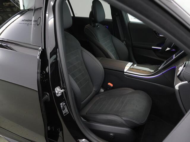 Mercedes-Benz C-KLASSE 300 e AMG Line | Panoramadak | Keyless | Panoramadak | Digitaal licht