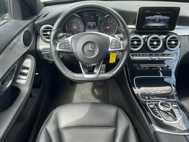 Mercedes-Benz C-KLASSE 180 AMG Sport Edition l Trekhaak l Stoelverwarming l Camera l Tempomaat l Lederen bekleding l l Automaat l Led l Nederlandse auto I