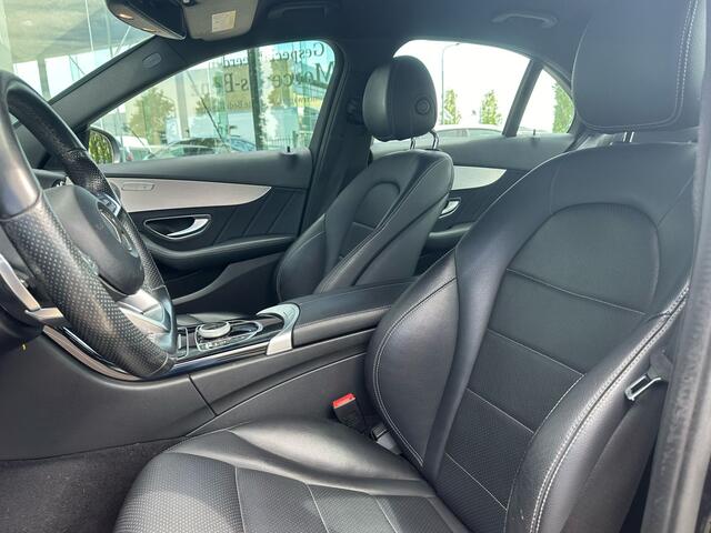 Mercedes-Benz C-KLASSE 180 AMG Sport Edition l Trekhaak l Stoelverwarming l Camera l Tempomaat l Lederen bekleding l l Automaat l Led l Nederlandse auto I