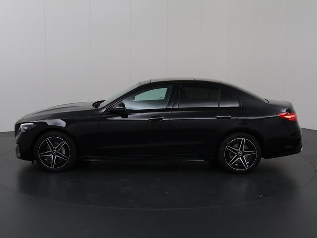 Mercedes-Benz C-KLASSE 300 e star Edition AMG Line | Night Pakket | Digital Light | Elektrisch verstelbare stoelen met geheugen | Panoramaschuifdak | 360 graden camera |