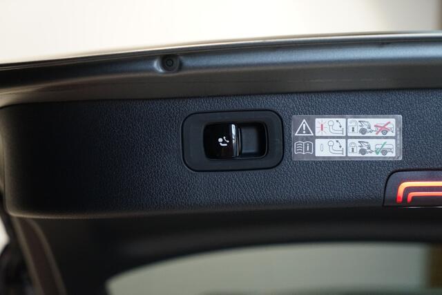 Mercedes-Benz C-KLASSE Estate 300 e AMG ? MATGRIJS ? TREKHAAK ? HEAD-UP ? 360 ? PANO ? ADAP.CRUISE