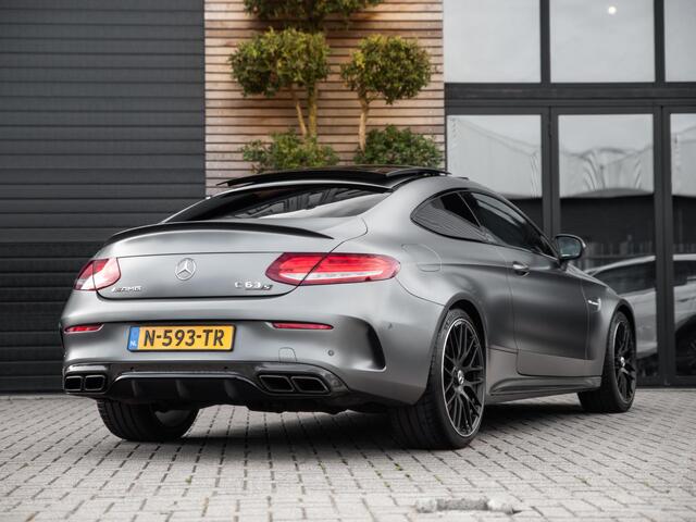 Mercedes-Benz C-KLASSE Coupé AMG 63 S Pano Schaal Burmester Memory