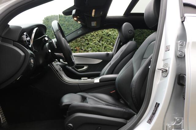 Mercedes-Benz C-KLASSE 180 AMG Pakket Aut (Orig NL! NAP! Panoramadak Sportleder Navi/Camera Full-Led 18InchAMG PrivacyGlass Pdc V+A)