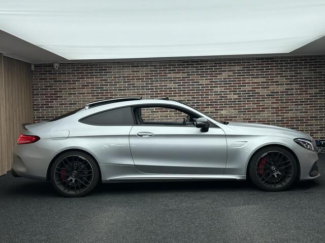 Mercedes-Benz C-KLASSE Coupé AMG 63 S Carbon Pakket Panorama Kuipstoel Head