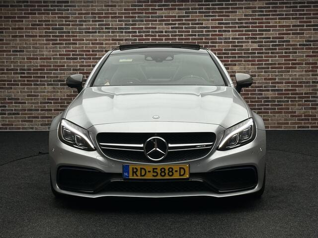Mercedes-Benz C-KLASSE Coupé AMG 63 S Carbon Pakket Panorama Kuipstoel Head