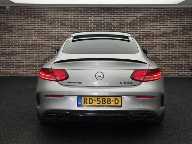 Mercedes-Benz C-KLASSE Coupé AMG 63 S Carbon Pakket Panorama Kuipstoel Head