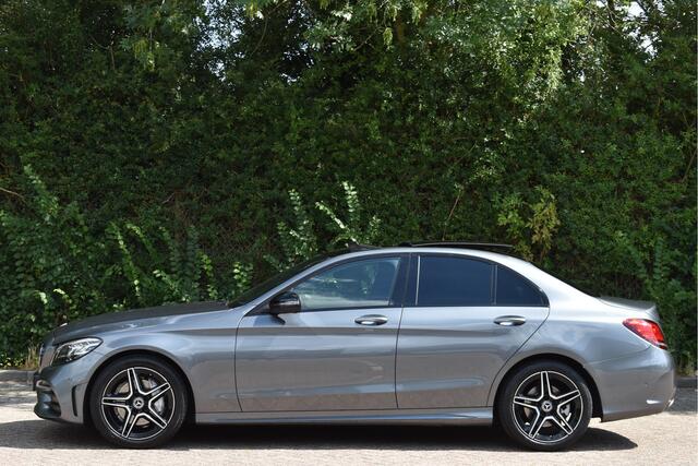 Mercedes-Benz C-KLASSE 180 Business Solution AMG | NL-Auto | 360 gr. camera | Pano.dak | Afn.haak | Carplay | Full LED