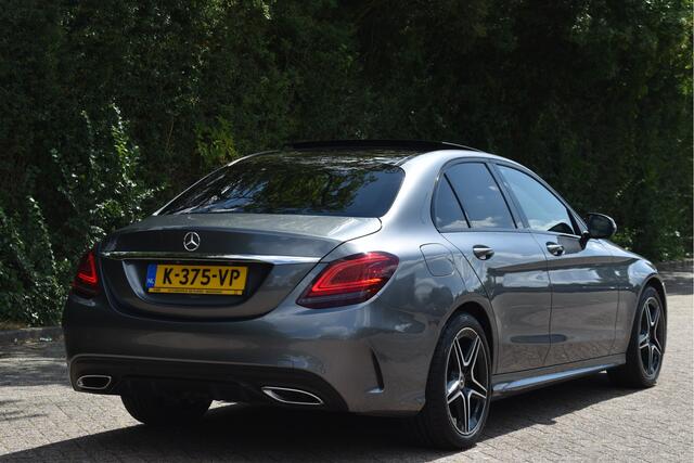 Mercedes-Benz C-KLASSE 180 Business Solution AMG | NL-Auto | 360 gr. camera | Pano.dak | Afn.haak | Carplay | Full LED