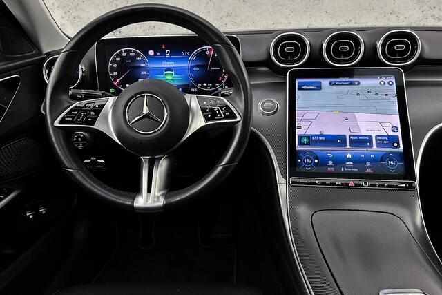 Mercedes-Benz C-KLASSE 300 e AMG Line Limited | Pano | Camera | Lederen bekleding | Stoelverwarming