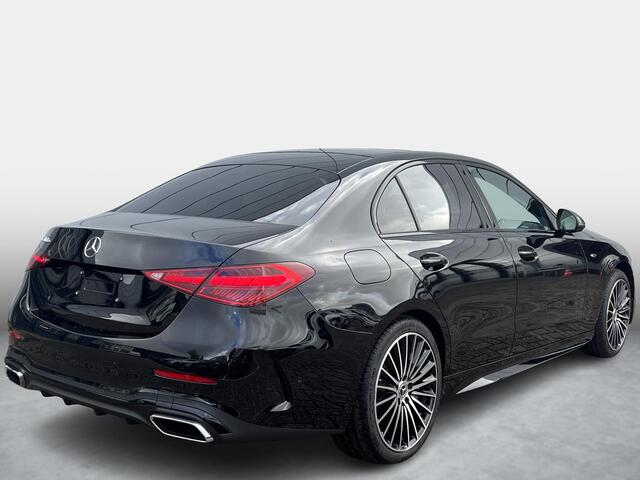 Mercedes-Benz C-KLASSE 300 e Business Solution AMG | Night Pakket | Winter Pakket | Panoramadak | 360° Camera | DISTRONIC Afstandsassistent | Dodehoekassistent | Elektrisch Verstelbare Stoelen + Memory | Stoelverwarming | Stuurverwarming | Apple CarPlay | Android Auto