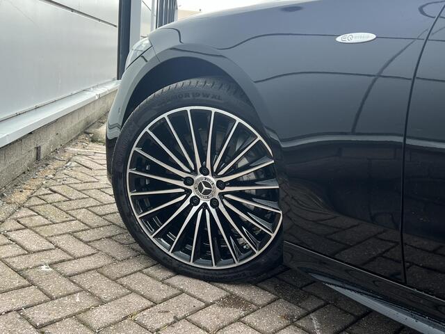 Mercedes-Benz C-KLASSE 300 e Business Solution AMG | Night Pakket | Winter Pakket | Panoramadak | 360° Camera | DISTRONIC Afstandsassistent | Dodehoekassistent | Elektrisch Verstelbare Stoelen + Memory | Stoelverwarming | Stuurverwarming | Apple CarPlay | Android Auto