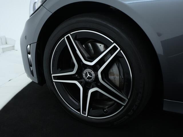 Mercedes-Benz C-KLASSE 300 e AMG Plug-In Hybride AMG Line | Night Pakket | Digitaal Dashboard | Dodehoek Assist | Led koplampen | 360° camera. Inclusief 24 maanden MB Certified garantie voor Europa.