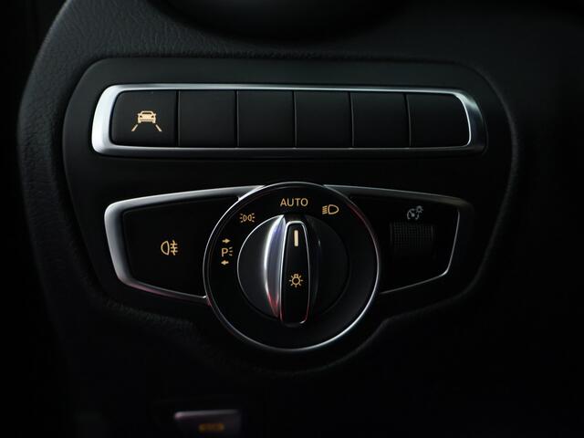Mercedes-Benz C-KLASSE 300 e AMG Plug-In Hybride AMG Line | Night Pakket | Digitaal Dashboard | Dodehoek Assist | Led koplampen | 360° camera. Inclusief 24 maanden MB Certified garantie voor Europa.