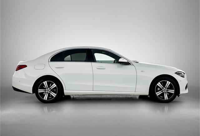 Mercedes-Benz C-KLASSE 300 e Business Solution | Trekhaak | Spiegelpakket | Parkeerpakket met achteruitrijcamera | KEYLESS GO startfunctie | GUARD 360 ° Vehicle protection Plus | Stoelverwarming voor | Zitcomfortpakket | USB-pakket |