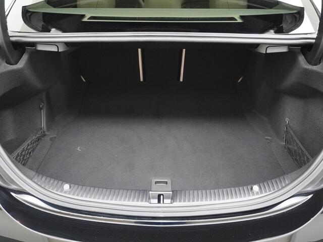 Mercedes-Benz C-KLASSE C 300 AMG line | LED Exclusive interieur