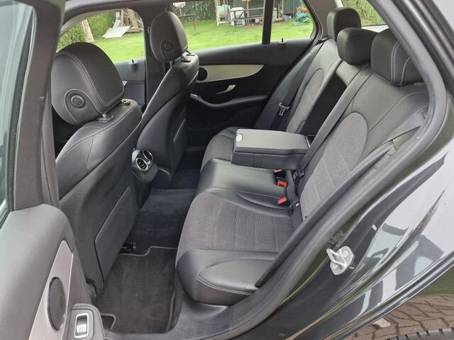 Mercedes-Benz C-KLASSE C 300 4MATIC 9G