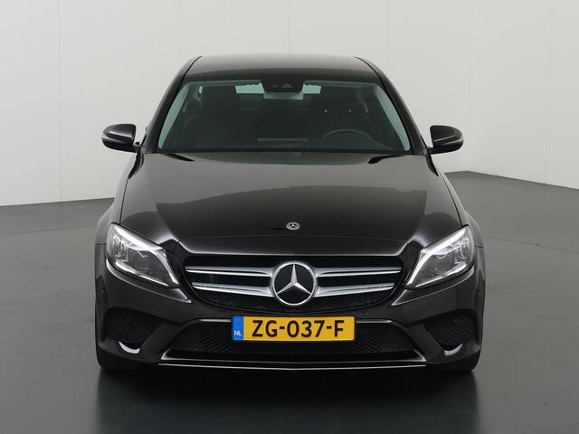 Mercedes-Benz C-KLASSE 200 Business Solution Plus Upgrade Edition | Trekhaak | Multibeam | AGILITY Control | Widescreen | Stoelverwarming |