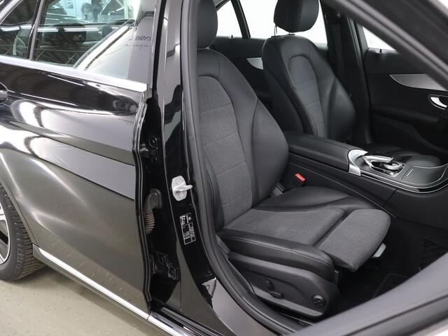 Mercedes-Benz C-KLASSE 200 Business Solution Plus Upgrade Edition | Trekhaak | Multibeam | AGILITY Control | Widescreen | Stoelverwarming |