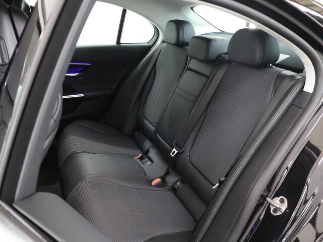 Mercedes-Benz C-KLASSE 180 Luxury Line | Keyless Go | Stoelverwarming | Airco | Parkeercamera