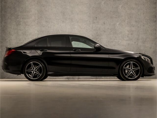 Mercedes-Benz C-KLASSE 180 AMG Sport 157Pk Automaat (APPLE CARPLAY, NAVIGATIE, LEDER, CAMERA, BURMESTER, STOELVERWARMING, GETINT GLAS, ELEK SPORTSTOELEN, TREKHAAK, ZWART HEMEL, KEYLESS, NIEUWSTAAT)