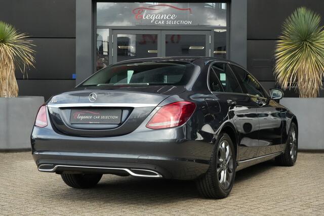 Mercedes-Benz C-KLASSE 180 Prestige 156pk Stoelverwarming/Navigatie/PDC
