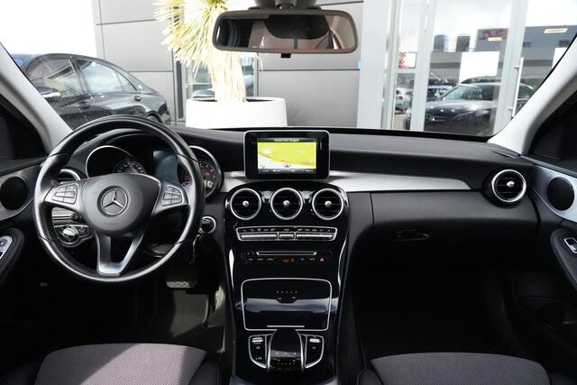 Mercedes-Benz C-KLASSE 180 Prestige 156pk Stoelverwarming/Navigatie/PDC