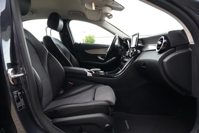 Mercedes-Benz C-KLASSE 180 Prestige 156pk Stoelverwarming/Navigatie/PDC
