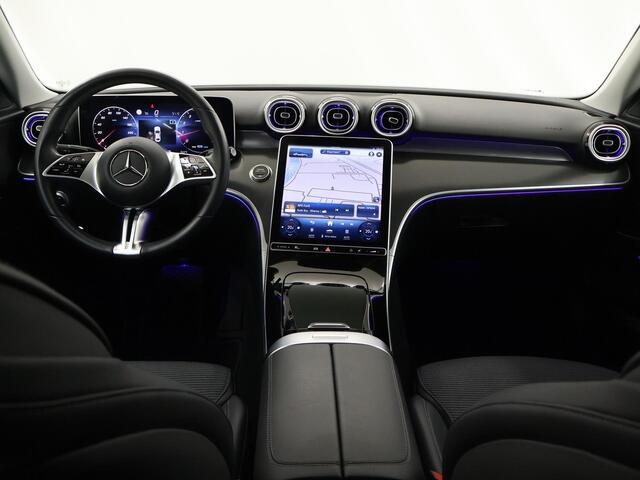 Mercedes-Benz C-KLASSE 200 Luxury Line | Trekhaak | Stoelverwarming | Achteruitrijcamera | MBUX |