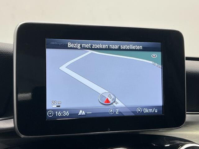 Mercedes-Benz C-KLASSE 180 Premium | NAVIGATIE | TREKHAAK | PARKEERSENSOREN | CRUISE CONTROL |