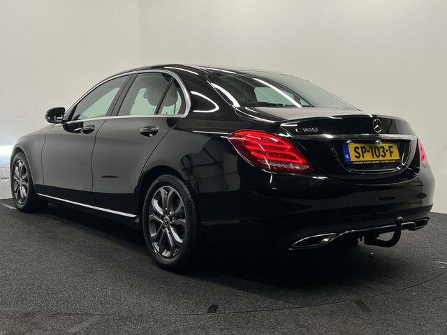Mercedes-Benz C-KLASSE 180 Premium | NAVIGATIE | TREKHAAK | PARKEERSENSOREN | CRUISE CONTROL |