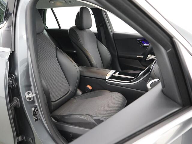 Mercedes-Benz C-KLASSE Estate 180 Luxury Line | Achteruitrijcamera | Sfeerverlichting | Stoelverwarming | Cruise Control | Appel Carplay |