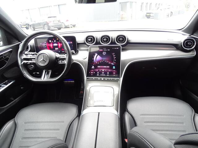 Mercedes-Benz C-KLASSE Estate 200 d AMG Line DODEHOEK DETECTIE | NAVIGATIE| CRUISE CONTROL | CAMERA | SFEERVERLICHTING | PANORAMADAK | ELEKTRISCHE STOELEN | STOELVERWARMING |