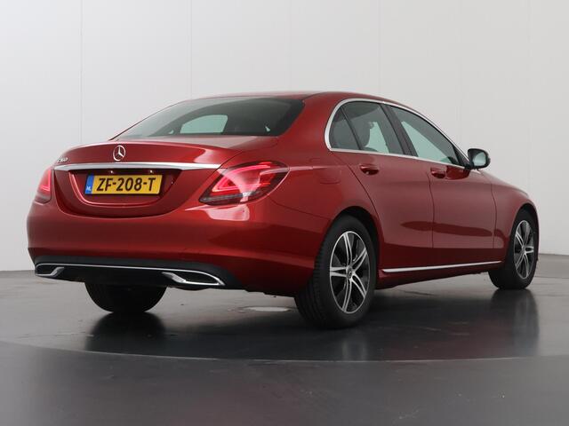 Mercedes-Benz C-KLASSE 160 Business Solution Plus Upgrade Edition | Trekhaak | Multibeam | Stoelverwarming | Widescreen | Sfeerverlichting |