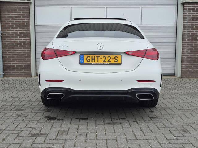 Mercedes-Benz C-KLASSE 300 e AMG Line | Panoramadak | Trekhaak |