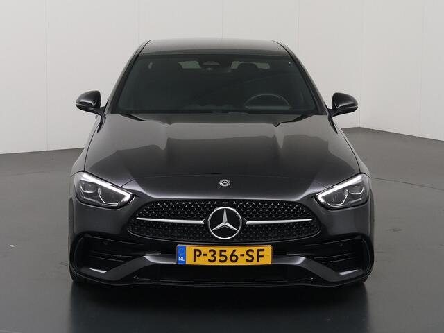 Mercedes-Benz C-KLASSE 180 AMG Line | Night | 19" multispaaks lichtmetalen velgen | Achteruitrijcamera | Stoelverwarming | Sfeerverlichting |