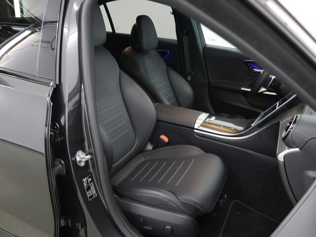 Mercedes-Benz C-KLASSE 180 AMG Line | Night | 19" multispaaks lichtmetalen velgen | Achteruitrijcamera | Stoelverwarming | Sfeerverlichting |