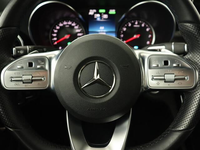 Mercedes-Benz C-KLASSE 300 e | Achteruitrijcamera | Airco | Navigatie | LED koplampen | Carplay | Stoelverwarming | Cruise Control Adaptief | Burmester Surround | LMV 18