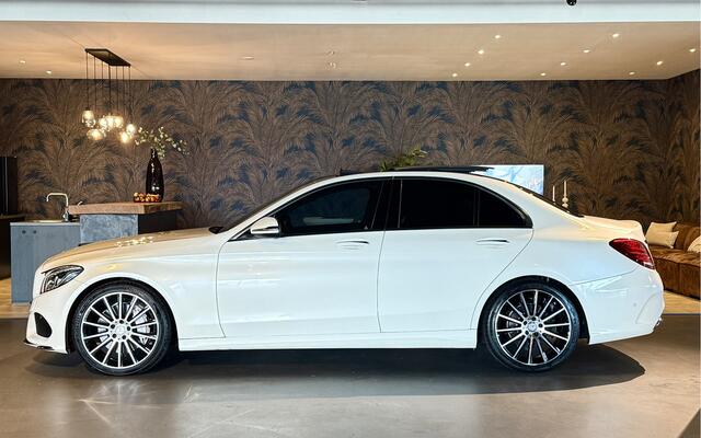 Mercedes-Benz C-KLASSE 400 V6 333PK AMG 4-MATIC I Pano I Burmester