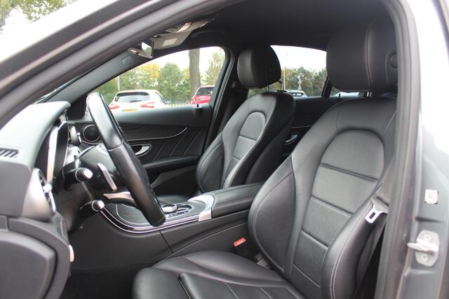 Mercedes-Benz C-KLASSE 180 AMG Sport Edition / Leder / Navigatie / Parkeerhulp / 18'' / Bluetooth / Cruise Control