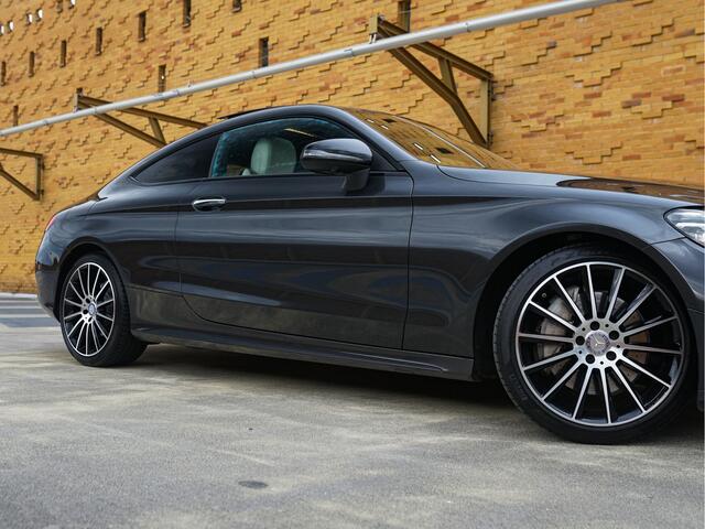 Mercedes-Benz C-KLASSE Coupé 300 AMG l Burmester l Pano l 360° l LED l Night