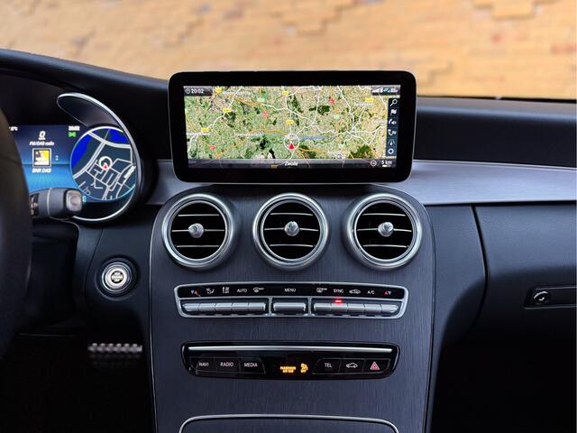 Mercedes-Benz C-KLASSE Coupé 300 AMG l Burmester l Pano l 360° l LED l Night