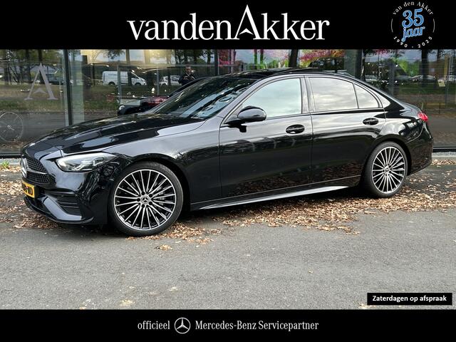 Mercedes-Benz C-KLASSE 200 AMG // Panoramadak // Trekhaak // Carplay // Camera // Nightpakket // Alarm // 19 inch // Sfeerverlichting